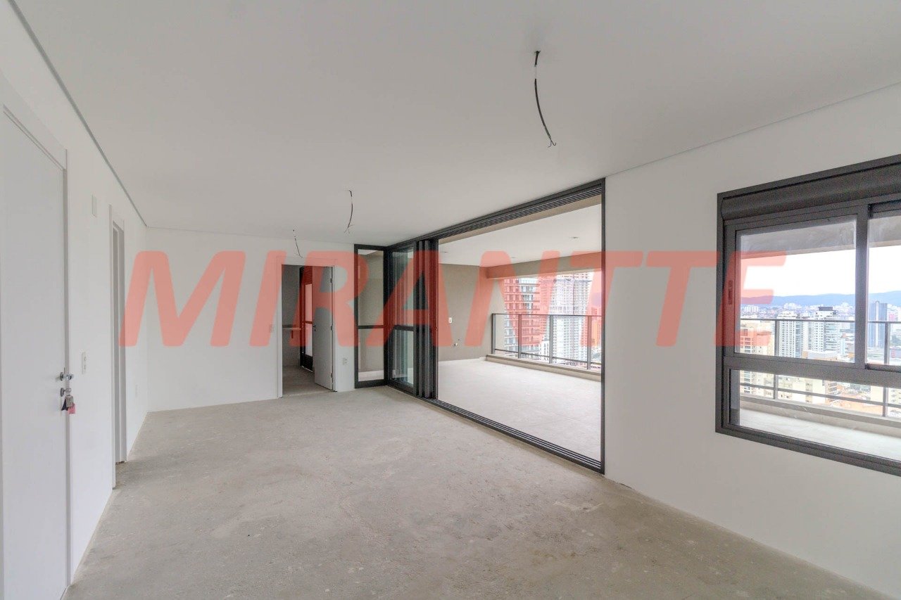 Apartamento de 156m² com 3 quartos em Perdizes