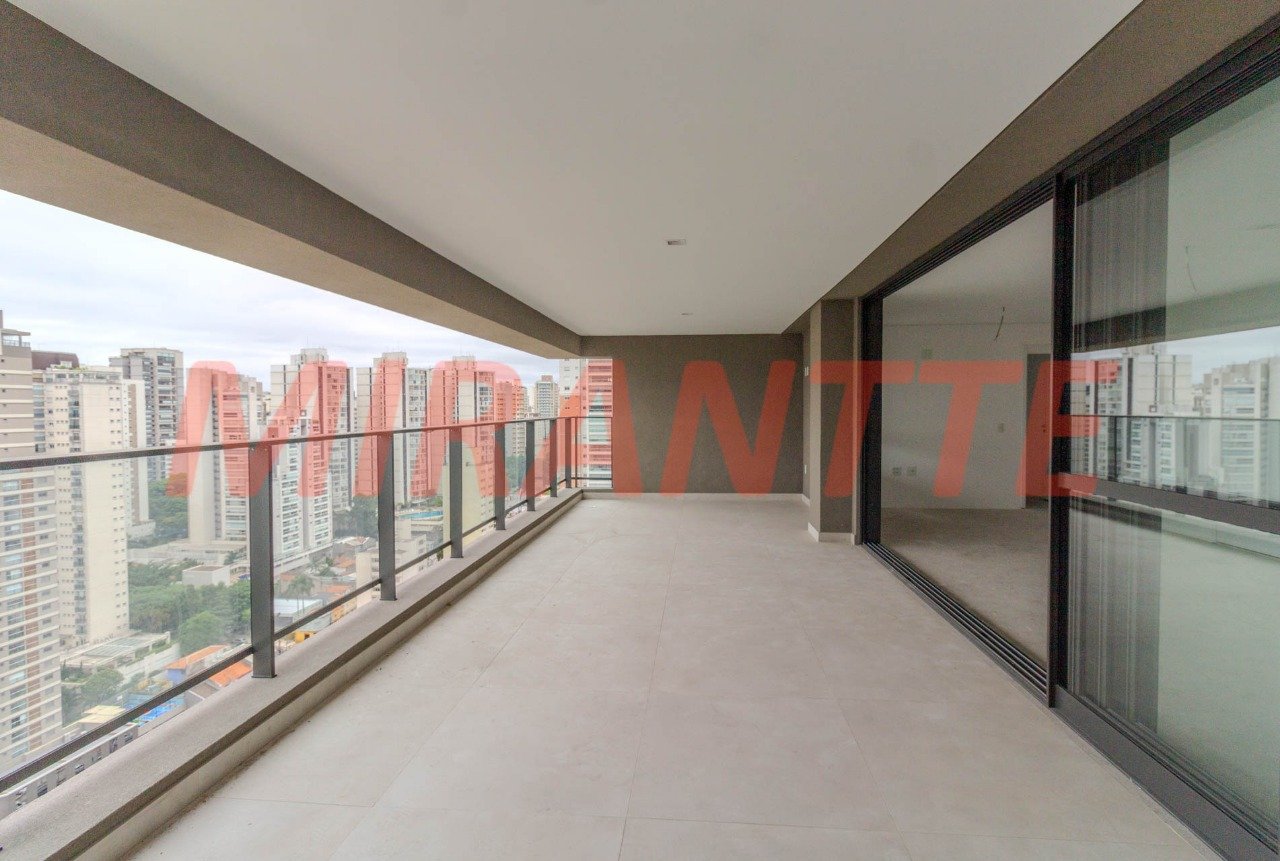 Apartamento de 156m² com 3 quartos em Perdizes
