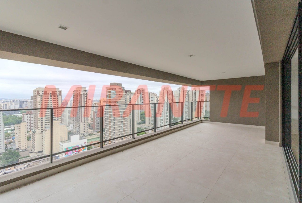 Apartamento de 156m² com 3 quartos em Perdizes
