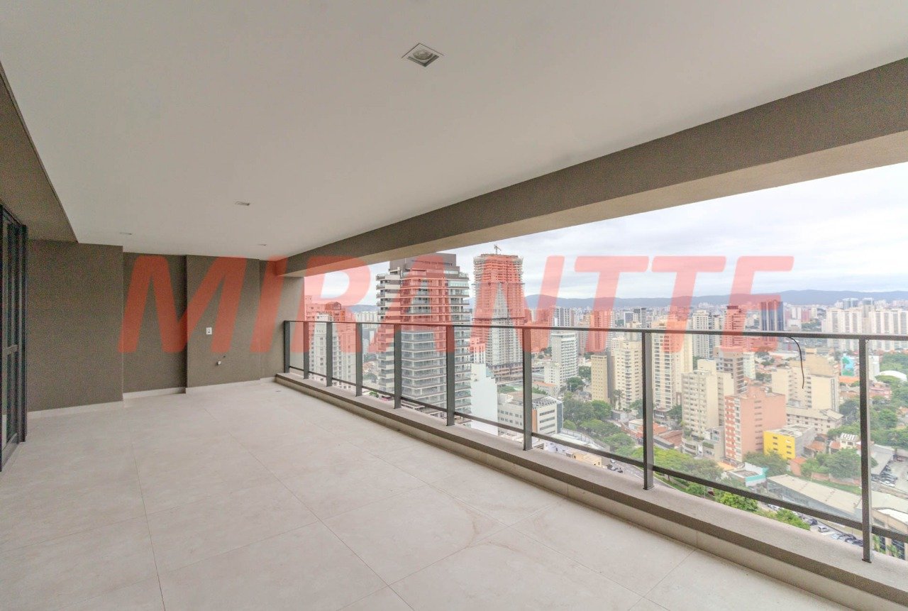Apartamento de 156m² com 3 quartos em Perdizes