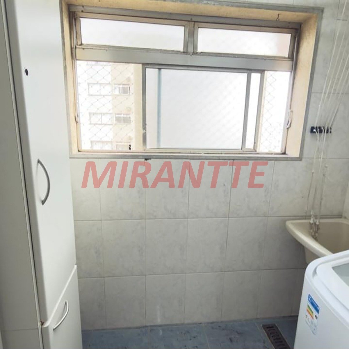 Apartamento de 58m² com 2 quartos em Santa Terezinha