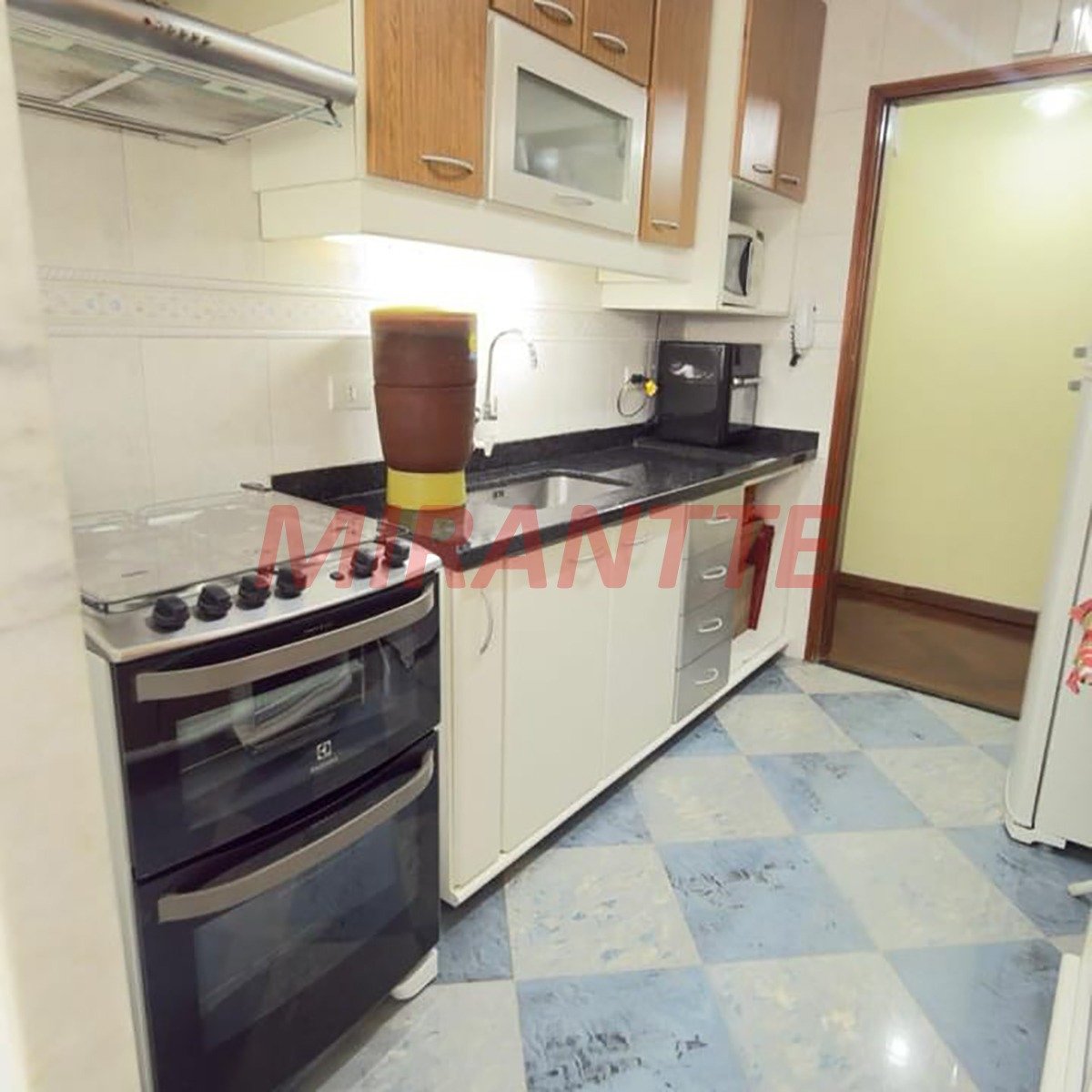 Apartamento de 58m² com 2 quartos em Santa Terezinha