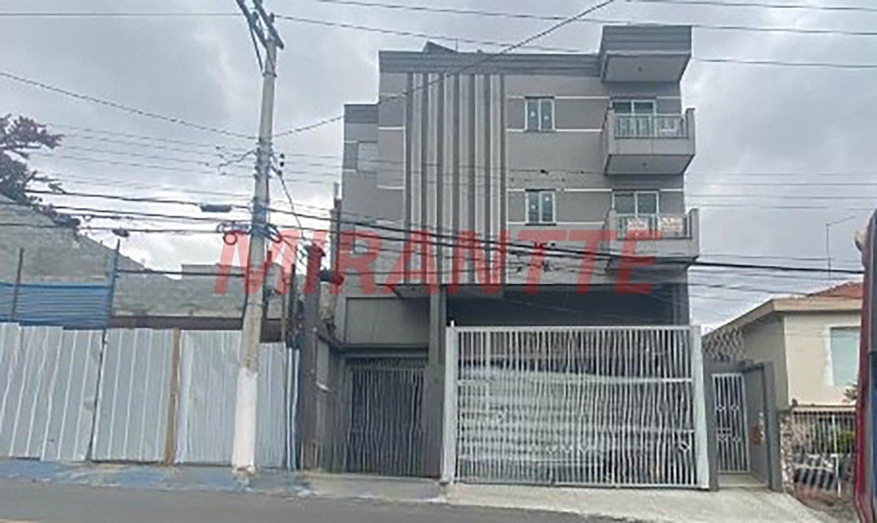 Apartamento de 55m² com 2 quartos em Limão
