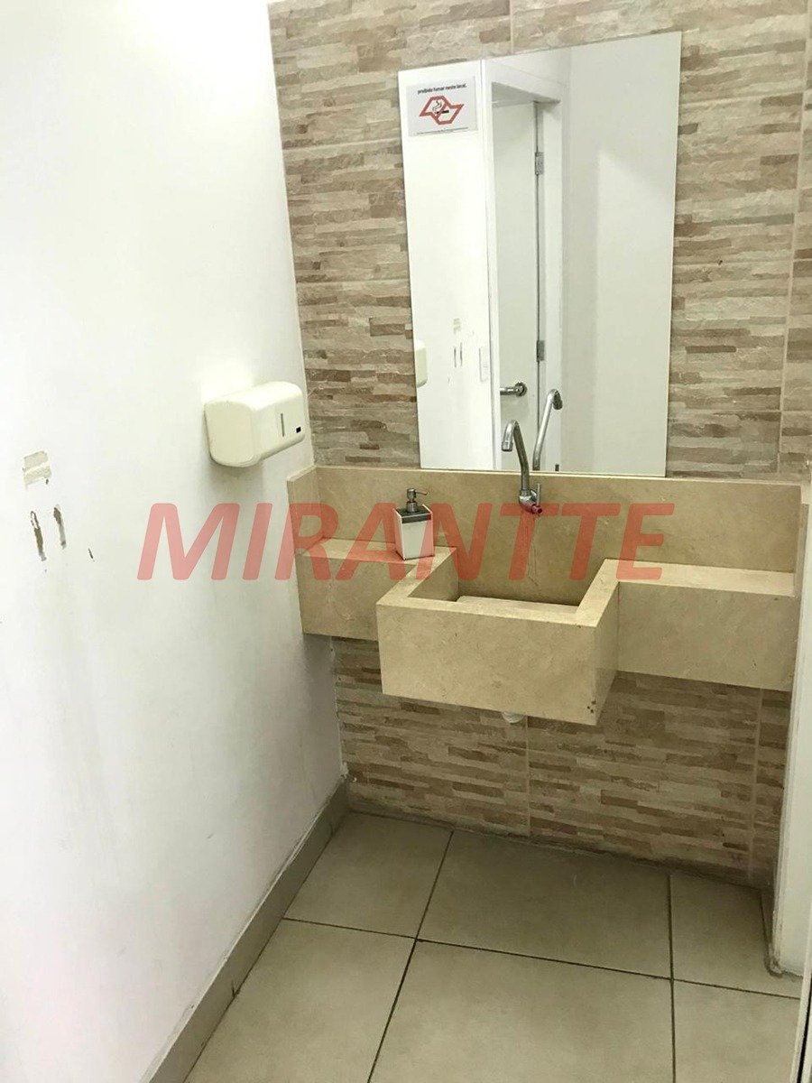 Comercial de 479m² em Santana
