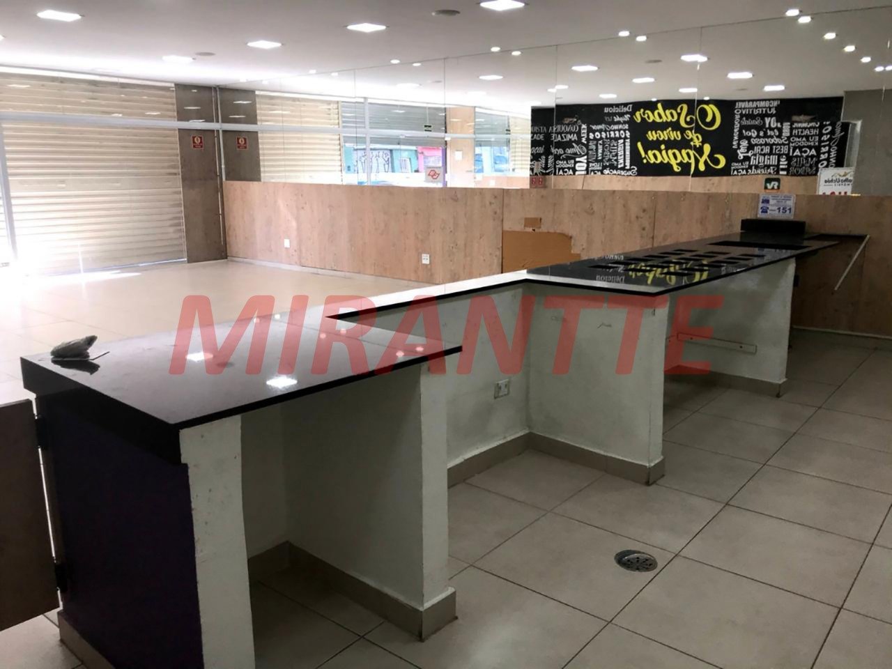 Comercial de 479m² em Santana