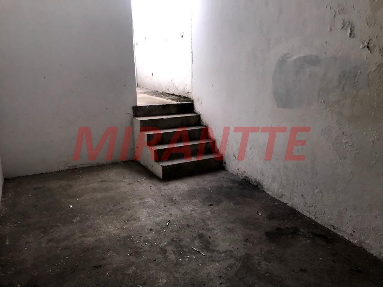 Comercial de 479m² em Santana