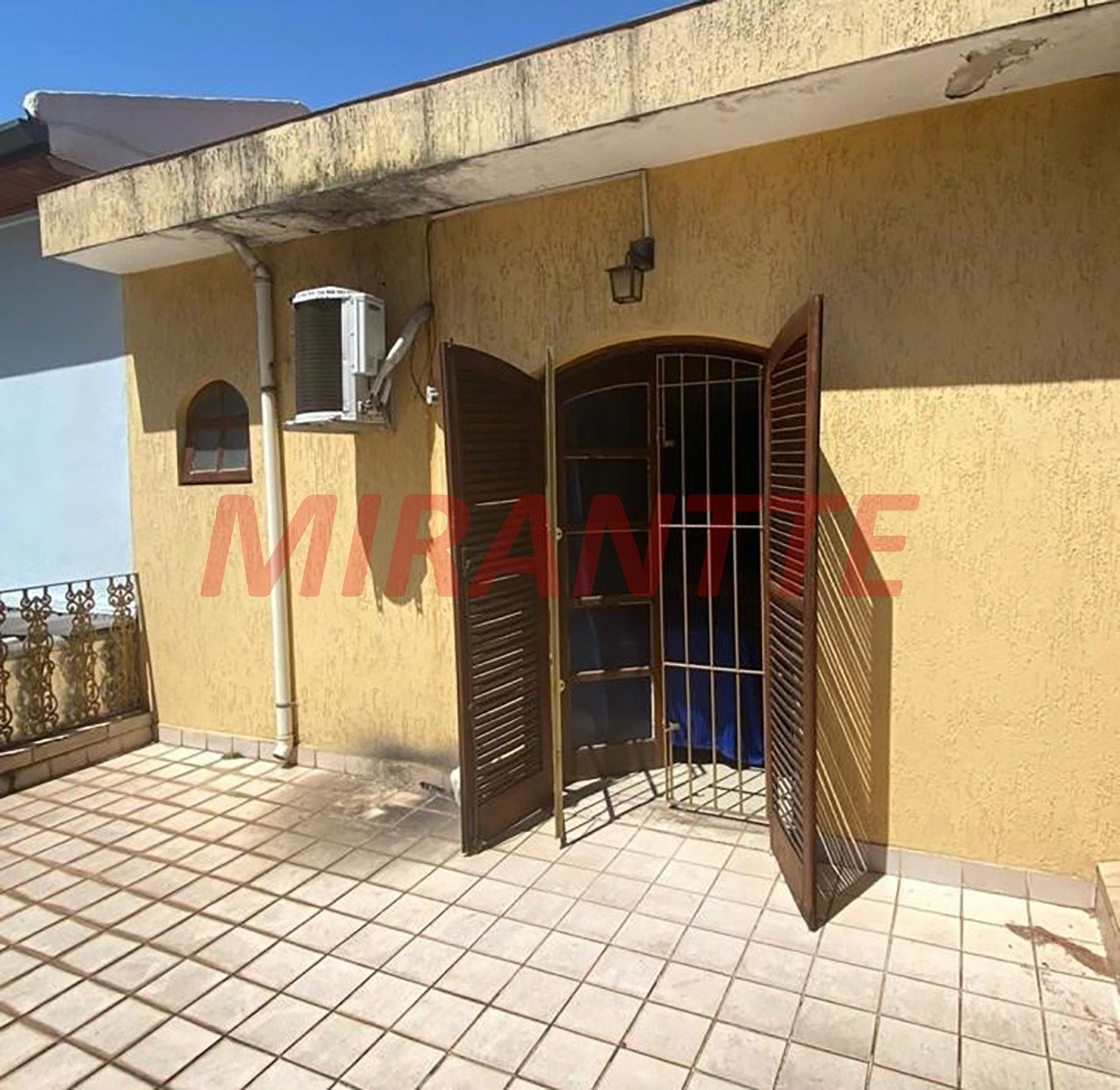 Sobrado de 125m² com 4 quartos em Parada Inglesa