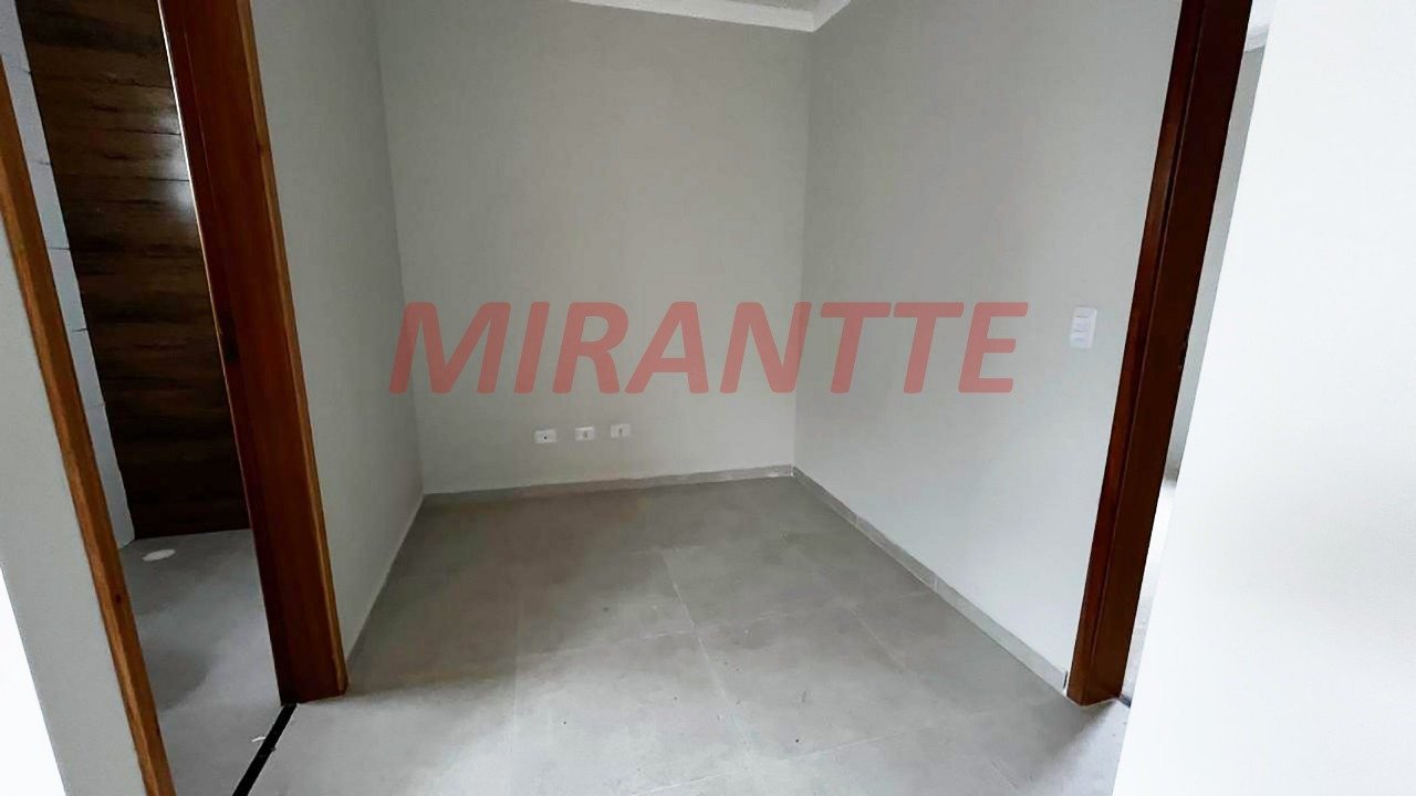Apartamento de 52.44m² com 2 quartos em Água Fria