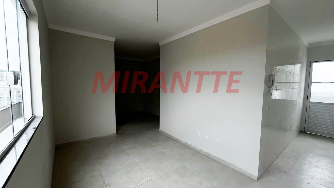 Apartamento de 52.44m² com 2 quartos em Água Fria