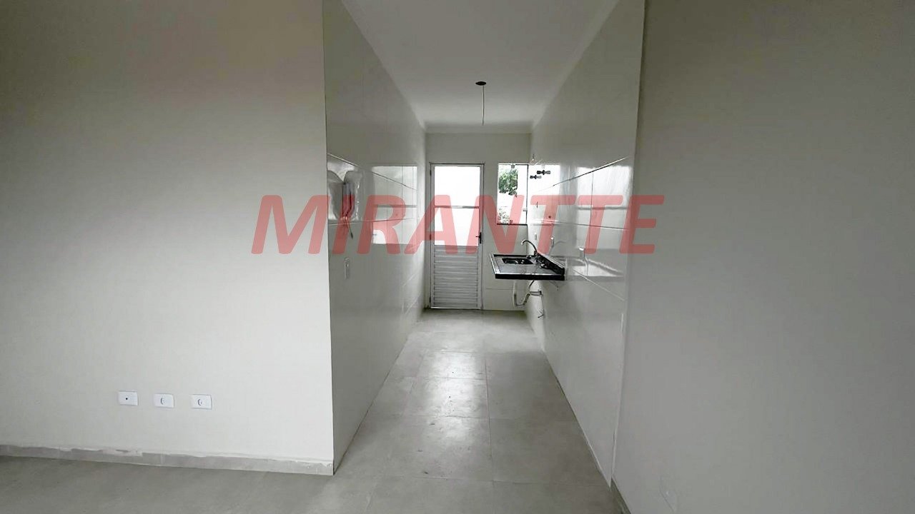 Apartamento de 52.44m² com 2 quartos em Água Fria