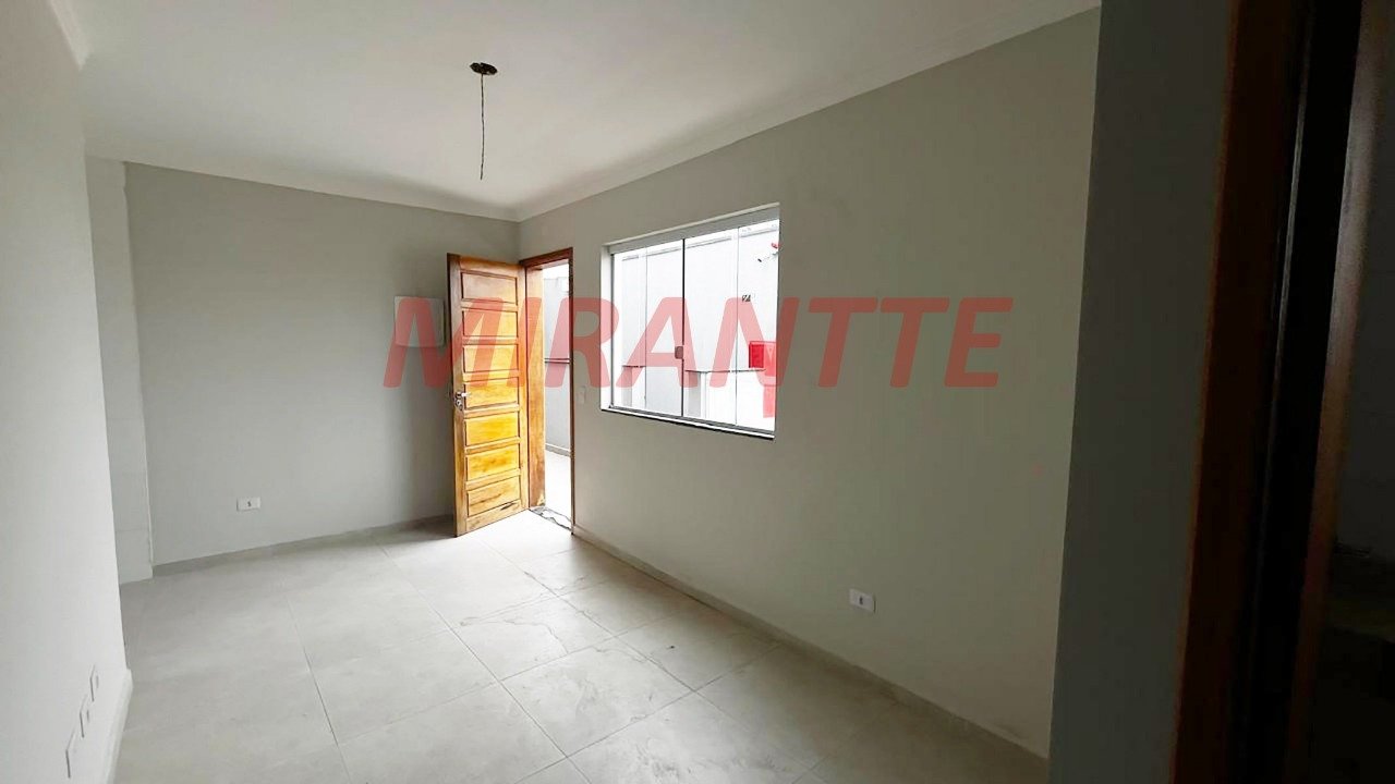 Apartamento de 52.44m² com 2 quartos em Água Fria