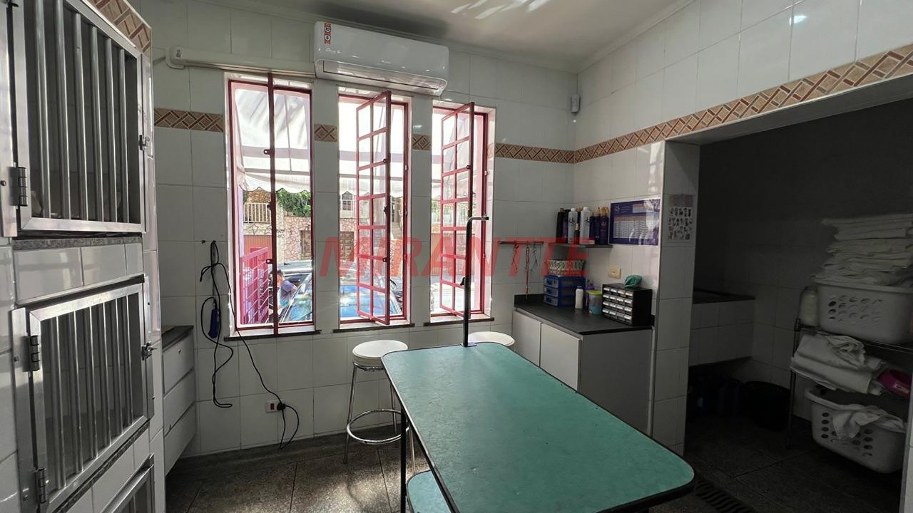 Sobrado de 282m² com 6 quartos em Santana