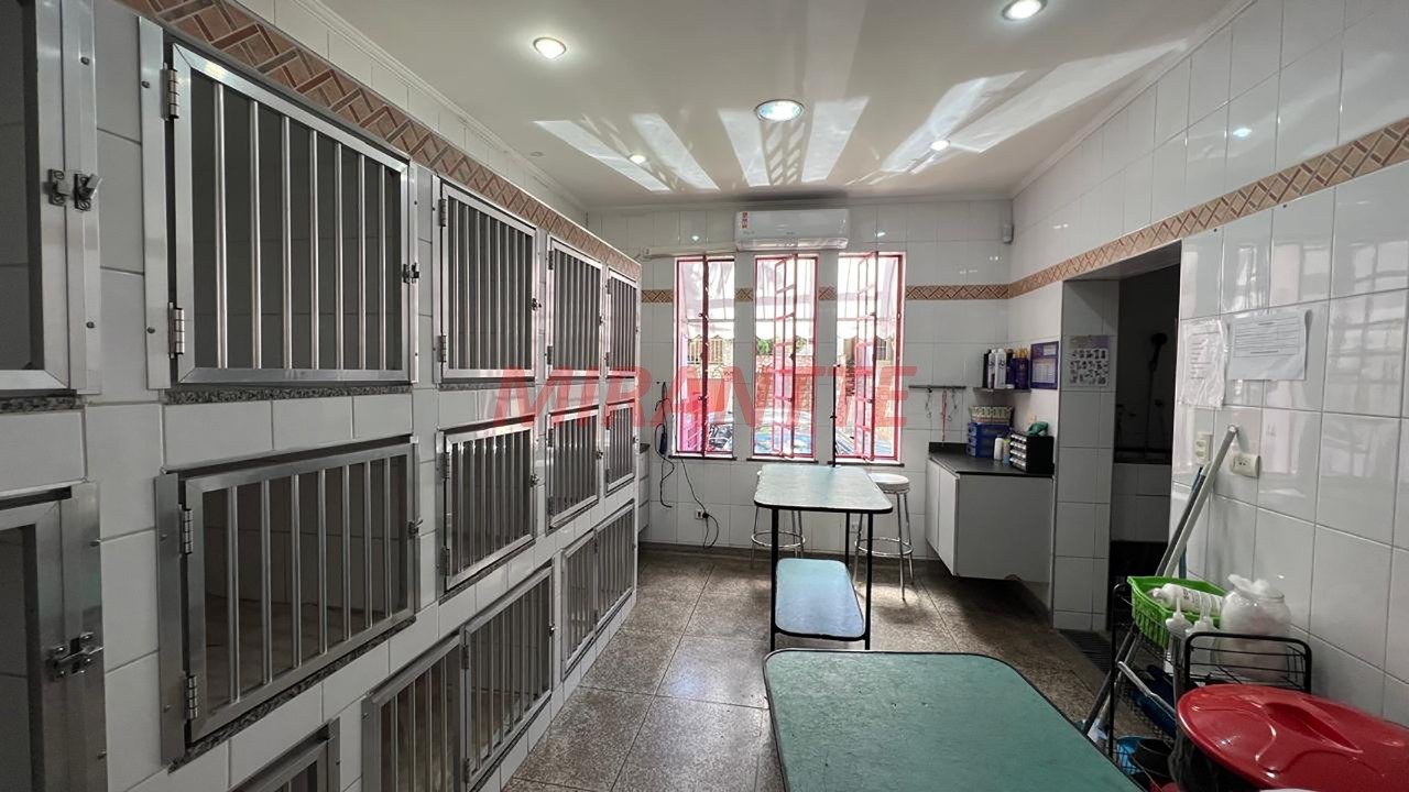 Sobrado de 282m² com 6 quartos em Santana