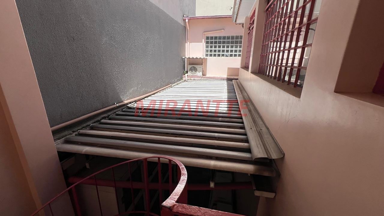 Sobrado de 282m² com 6 quartos em Santana