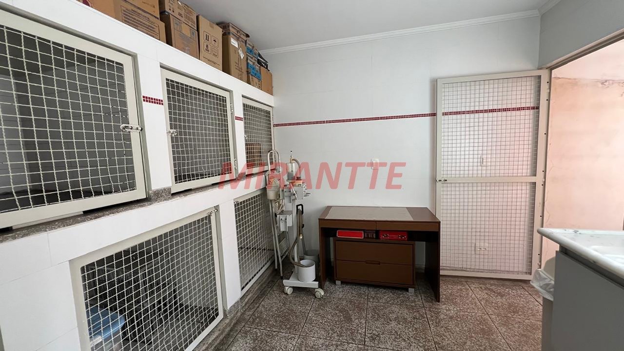 Sobrado de 282m² com 6 quartos em Santana