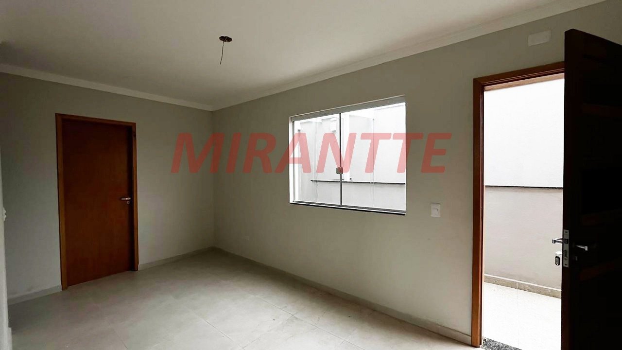 Apartamento de 65.94m² com 3 quartos em Água Fria