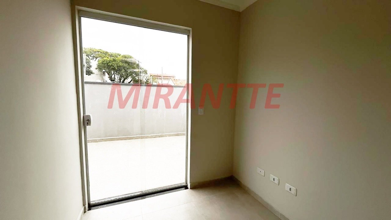 Apartamento de 65.94m² com 3 quartos em Água Fria