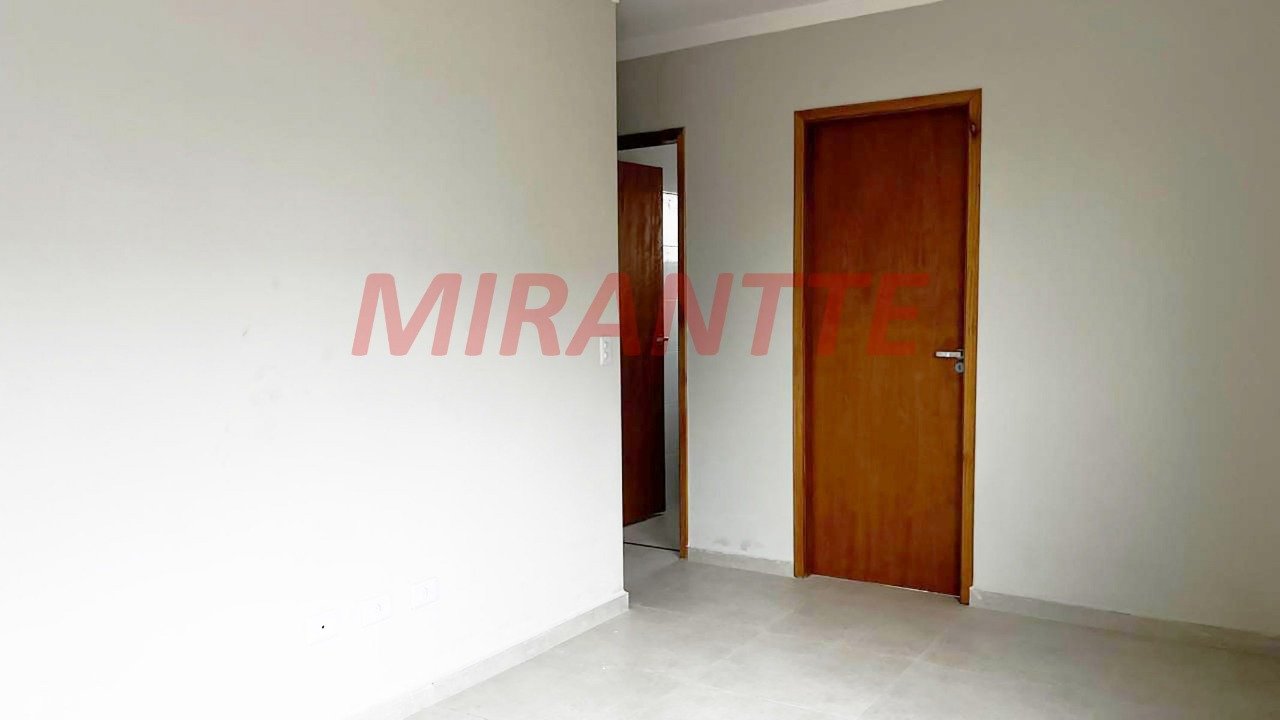 Apartamento de 65.94m² com 3 quartos em Água Fria