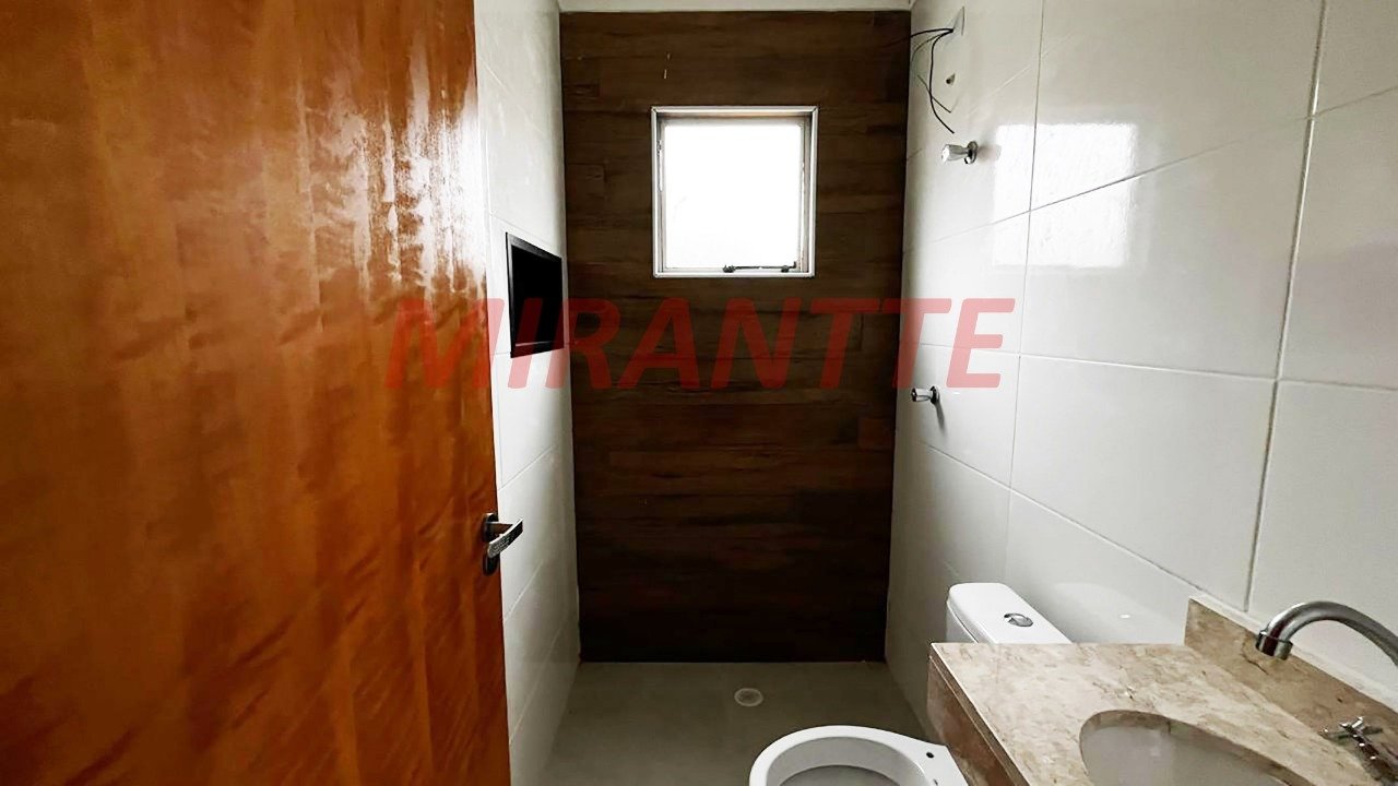 Apartamento de 65.94m² com 3 quartos em Água Fria
