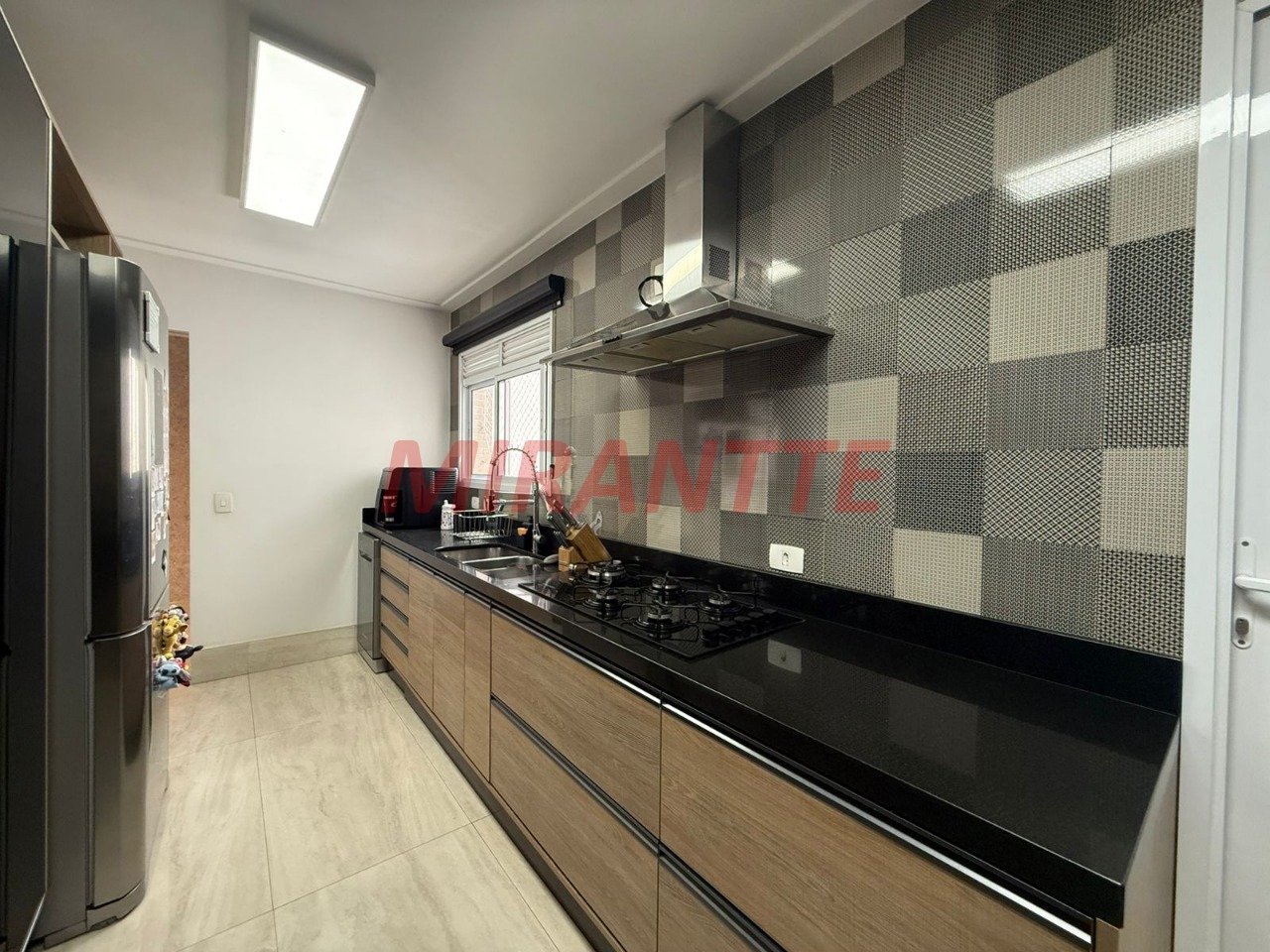 Apartamento de 184m² com 3 quartos em Santa Teresinha