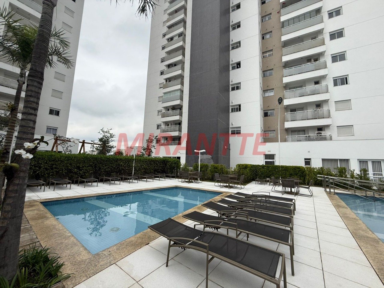 Apartamento de 184m² com 3 quartos em Santa Teresinha