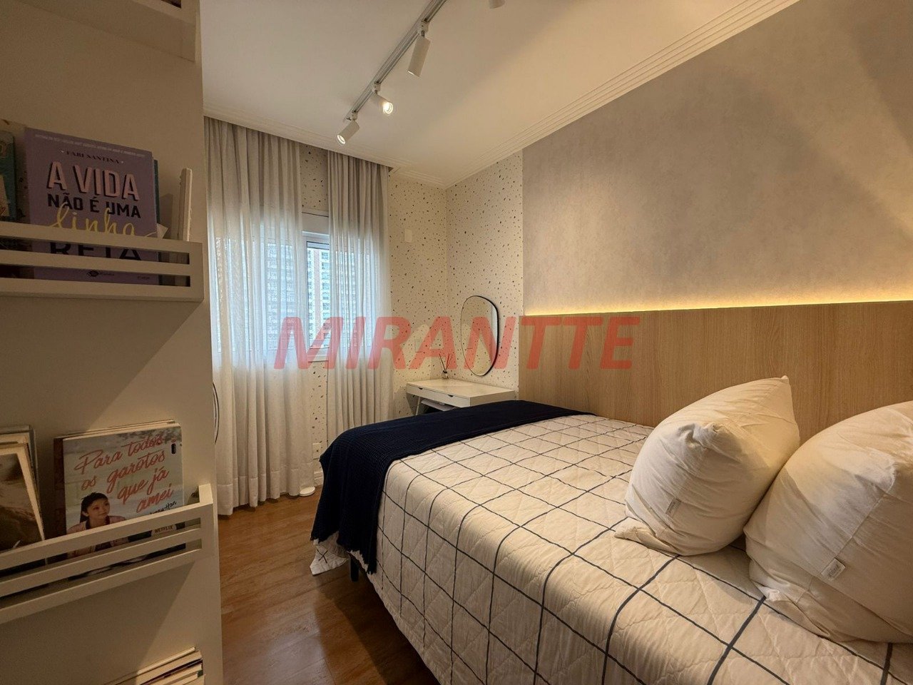 Apartamento de 184m² com 3 quartos em Santa Teresinha