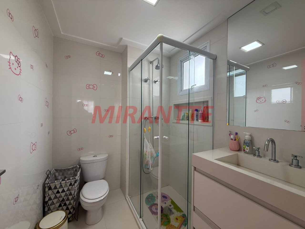 Apartamento de 184m² com 3 quartos em Santa Teresinha