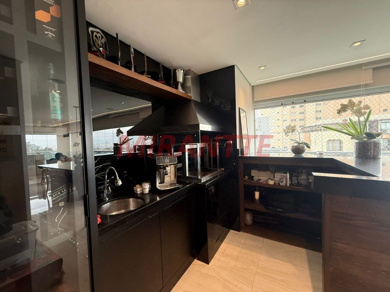Apartamento de 184m² com 3 quartos em Santa Teresinha