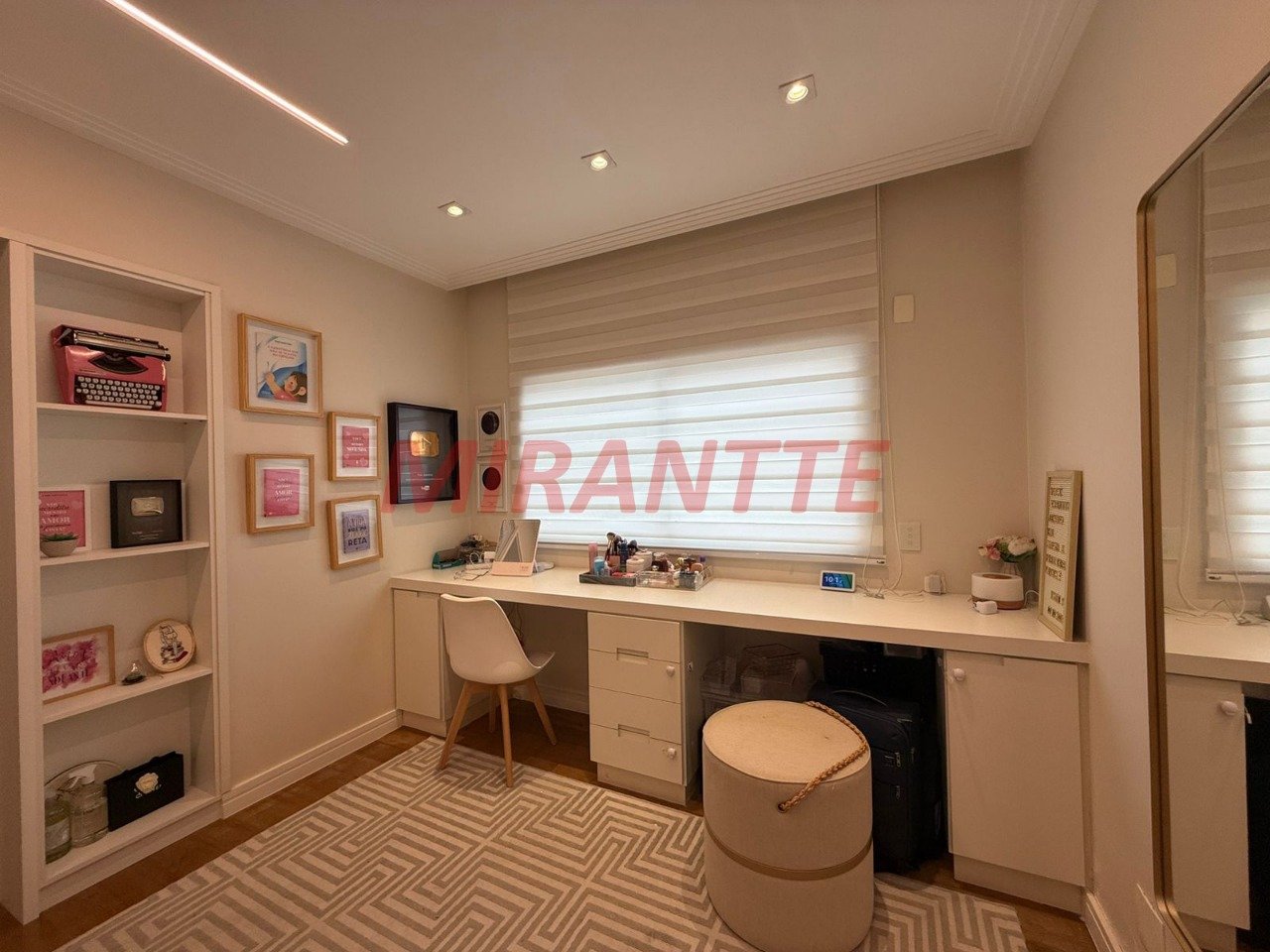 Apartamento de 184m² com 3 quartos em Santa Teresinha