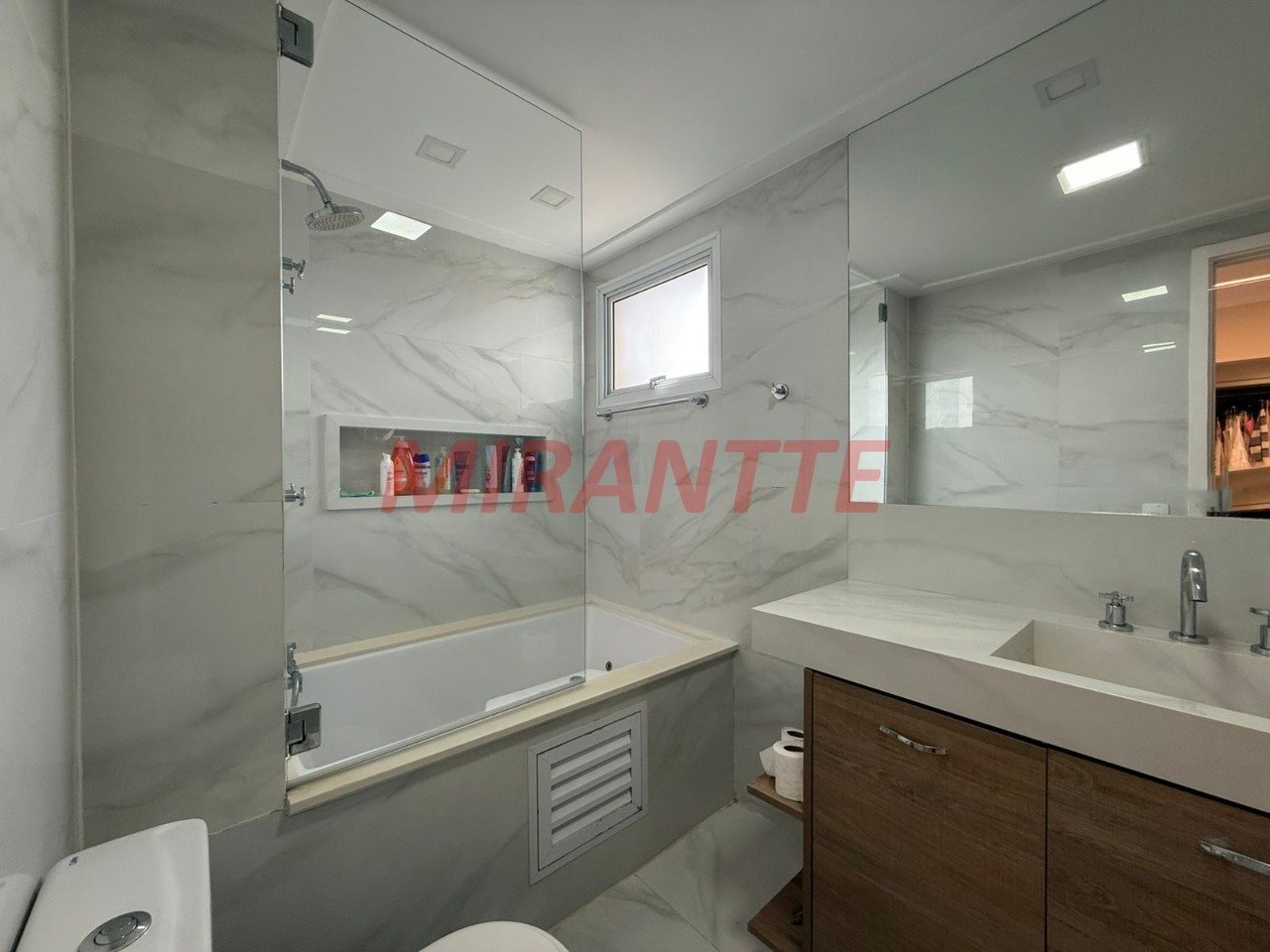 Apartamento de 184m² com 3 quartos em Santa Teresinha
