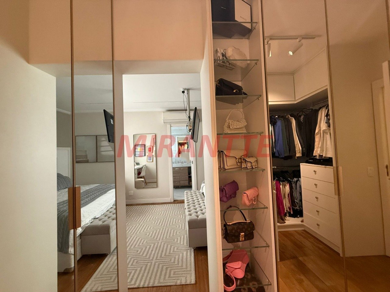 Apartamento de 184m² com 3 quartos em Santa Teresinha