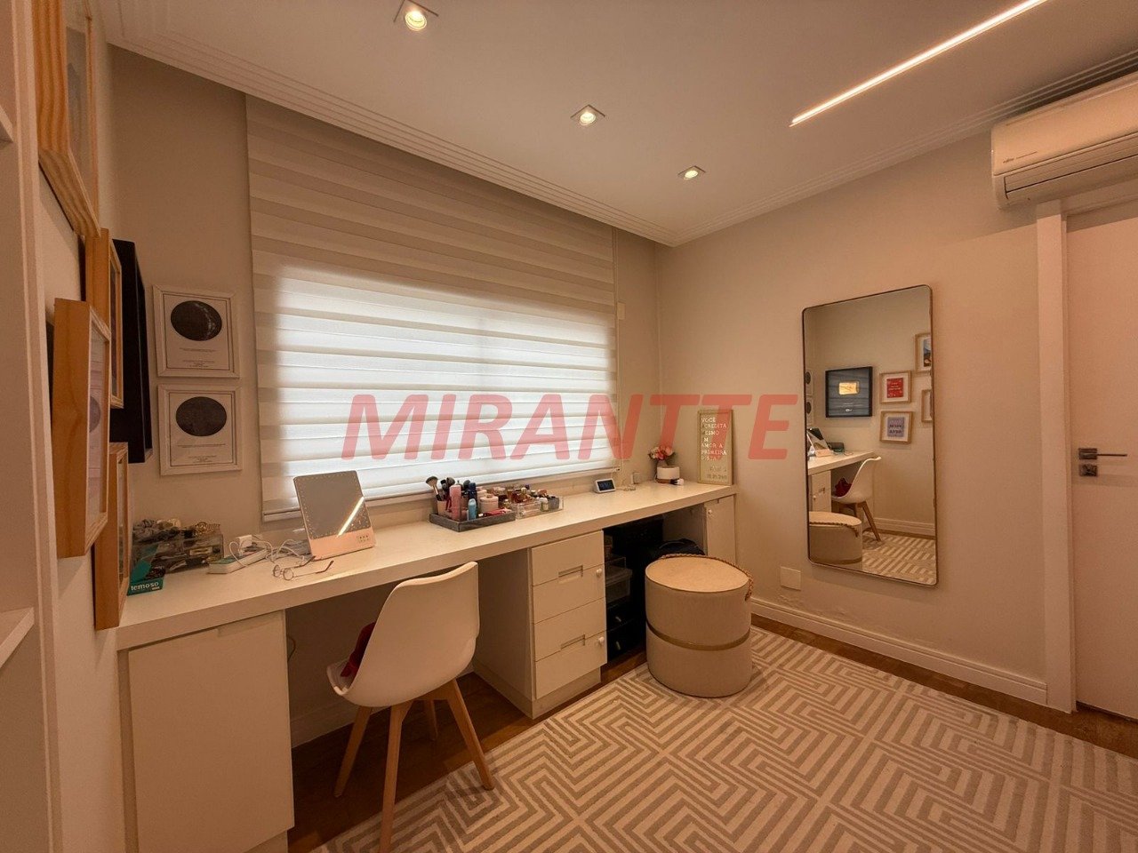 Apartamento de 184m² com 3 quartos em Santa Teresinha