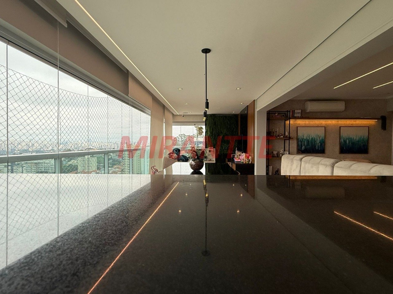 Apartamento de 184m² com 3 quartos em Santa Teresinha