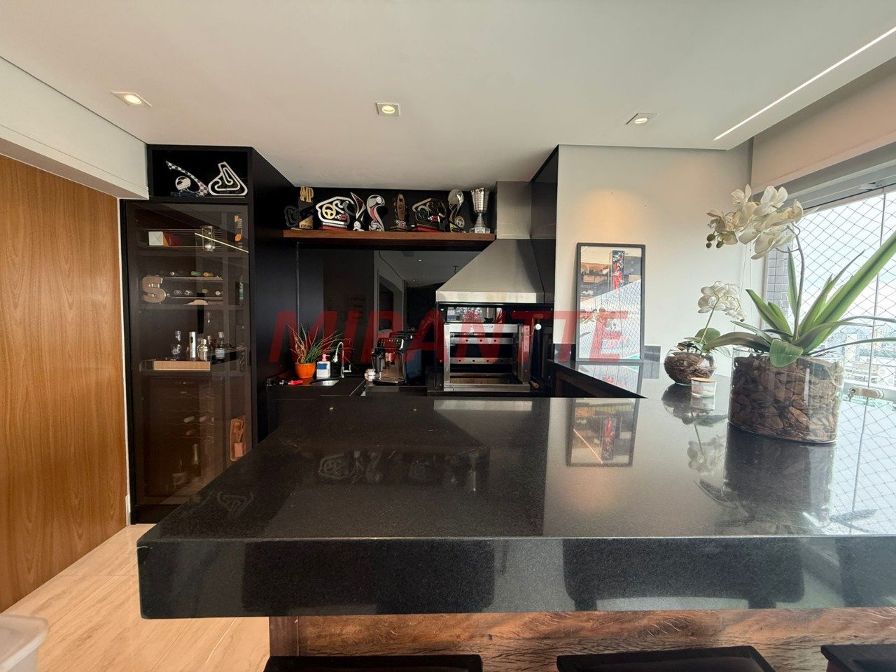 Apartamento de 184m² com 3 quartos em Santa Teresinha