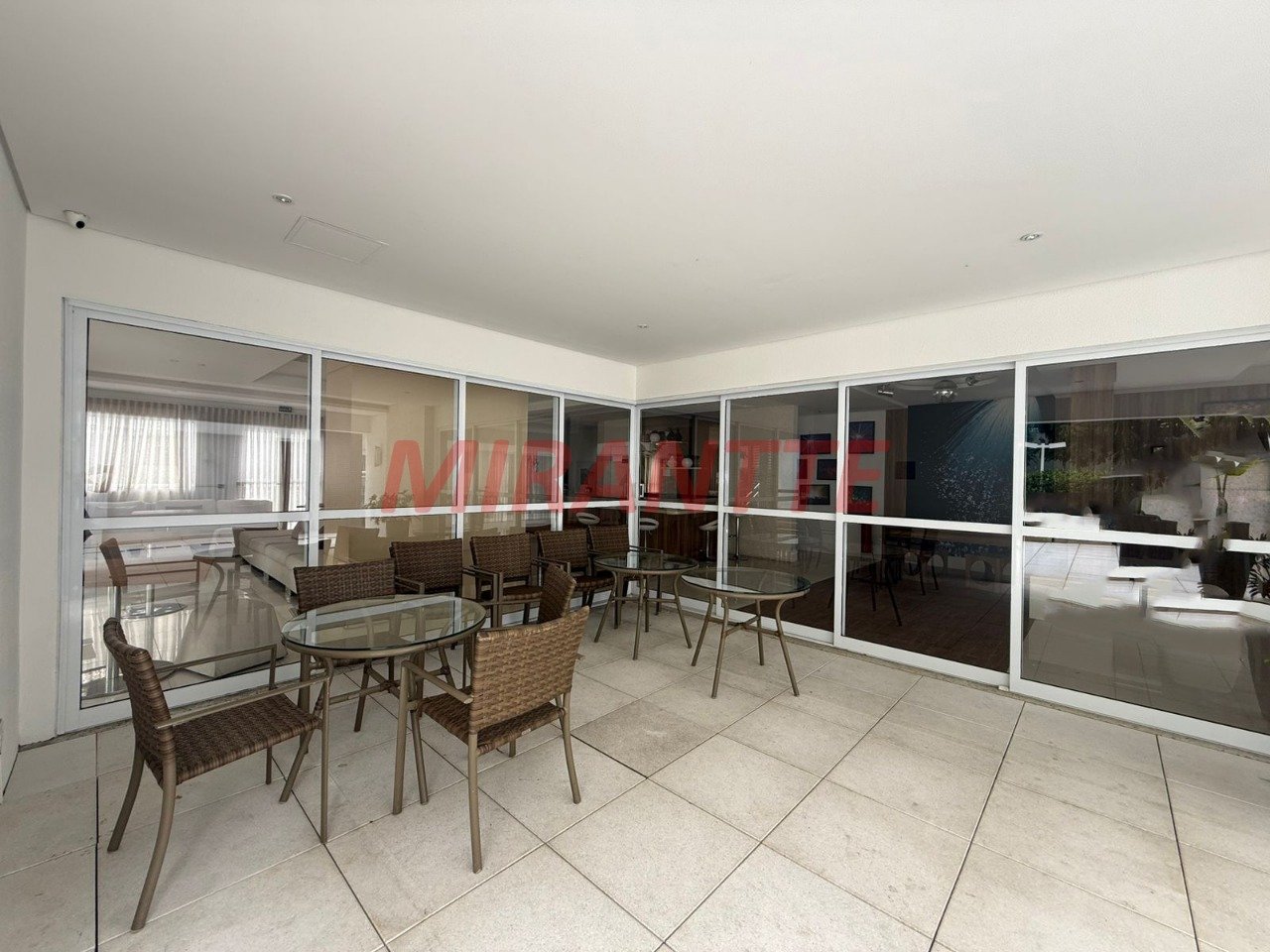 Apartamento de 184m² com 3 quartos em Santa Teresinha