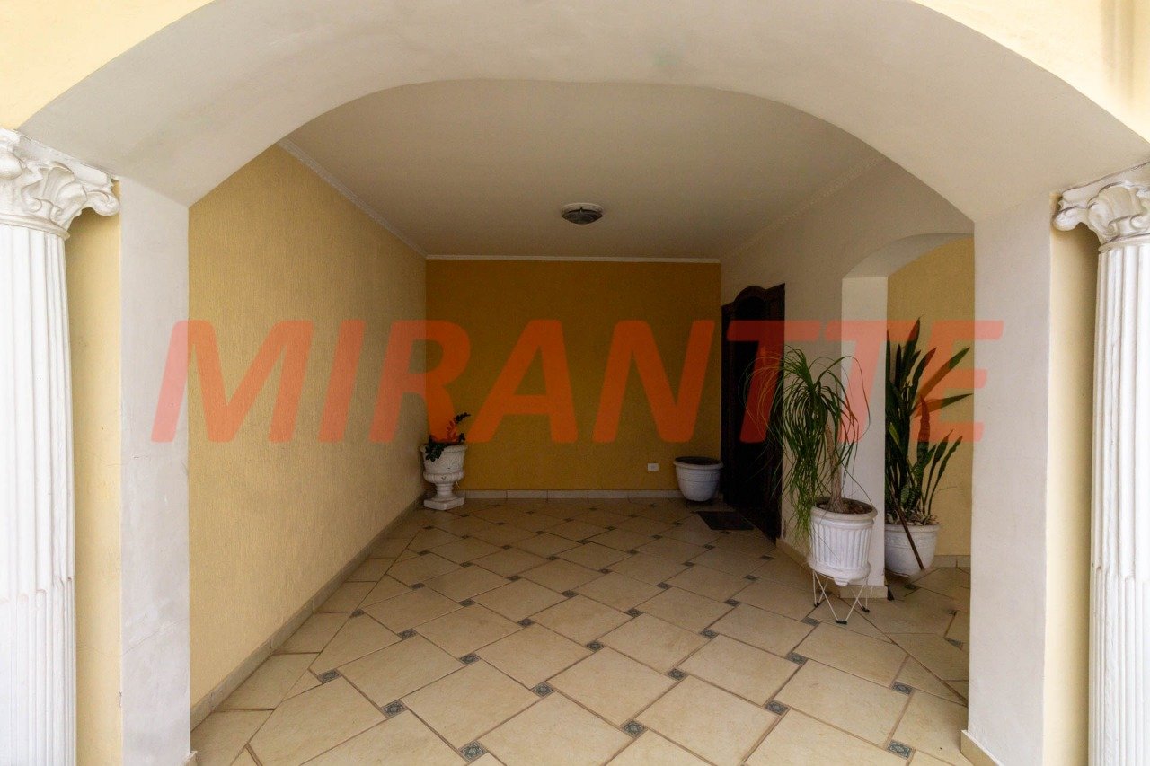 Sobrado de 150m² com 4 quartos em Santana