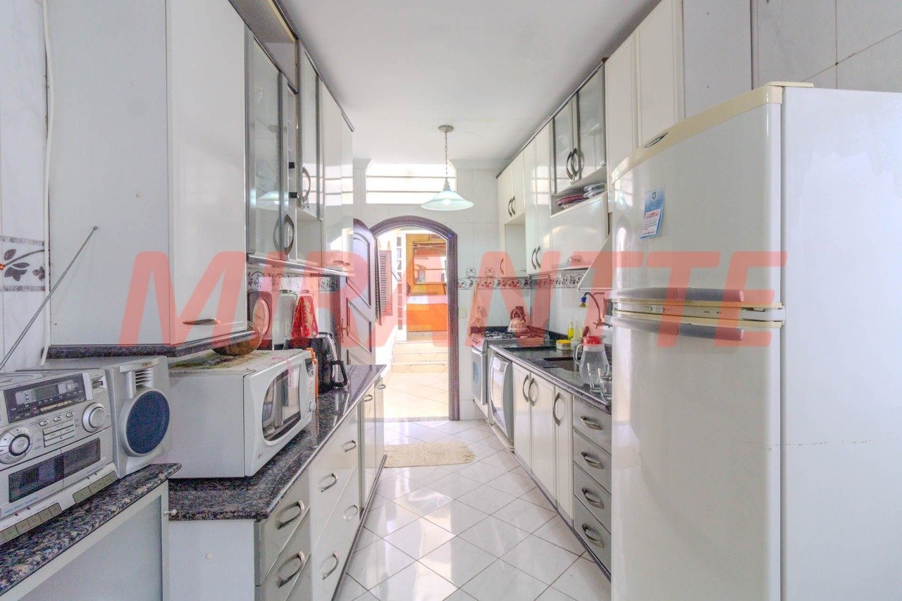 Sobrado de 150m² com 4 quartos em Santana