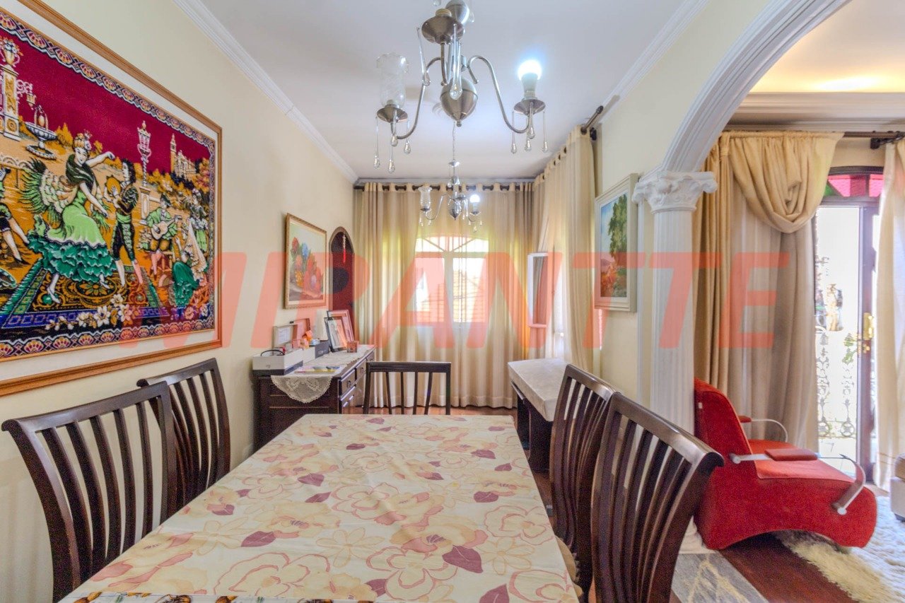 Sobrado de 150m² com 4 quartos em Santana