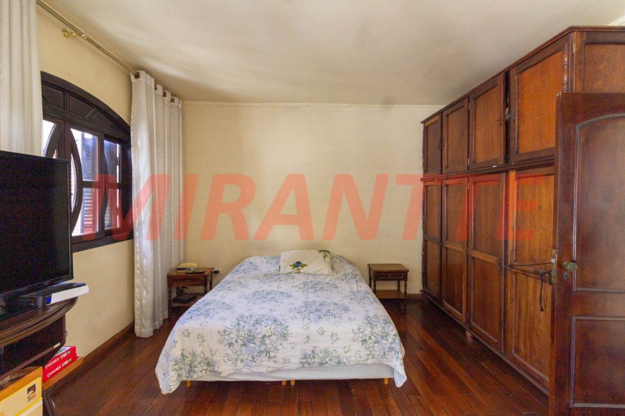 Sobrado de 150m² com 4 quartos em Santana