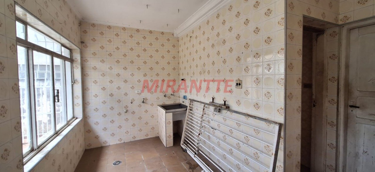 Sobrado de 333m² com 3 quartos em Vila Amelia