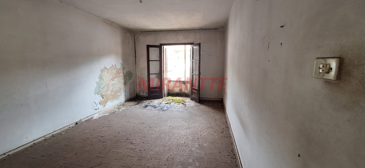 Sobrado de 333m² com 3 quartos em Vila Amelia
