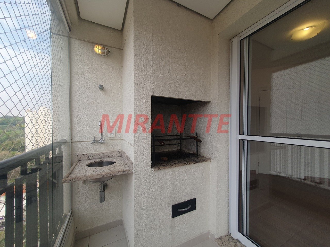Apartamento de 85m² com 3 quartos em Lar São Paulo