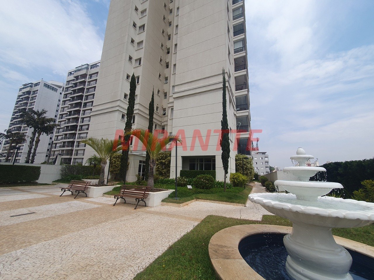 Apartamento de 85m² com 3 quartos em Lar São Paulo