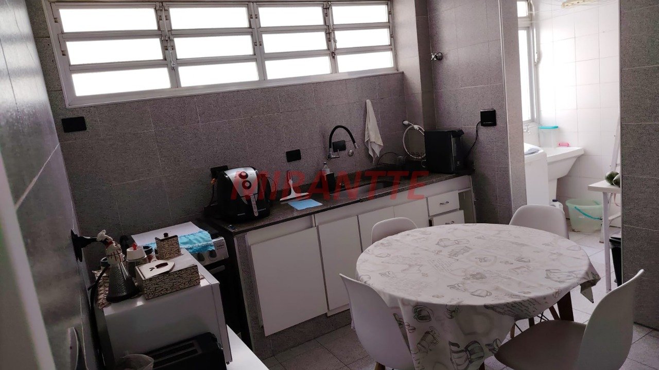 Apartamento de 74m² com 2 quartos em Santana