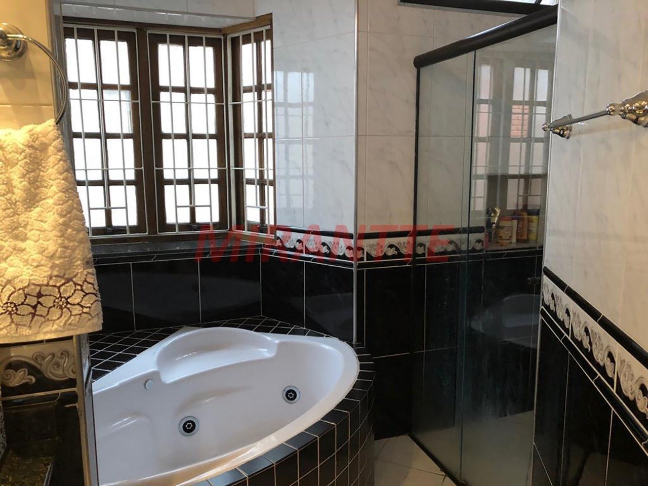Sobrado de 270m² com 3 quartos em Jardim São José (Zona Norte)