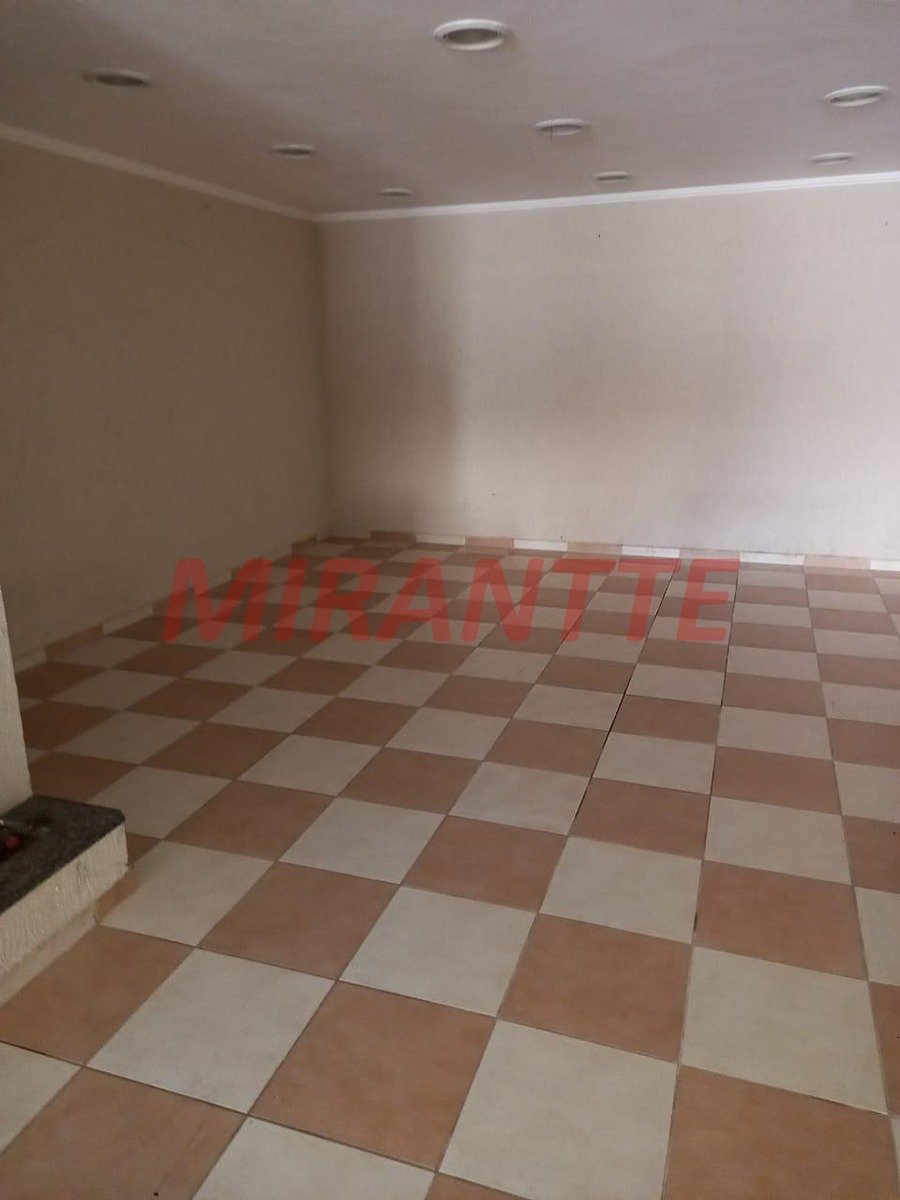 Sobrado de 270m² com 3 quartos em Jardim São José (Zona Norte)