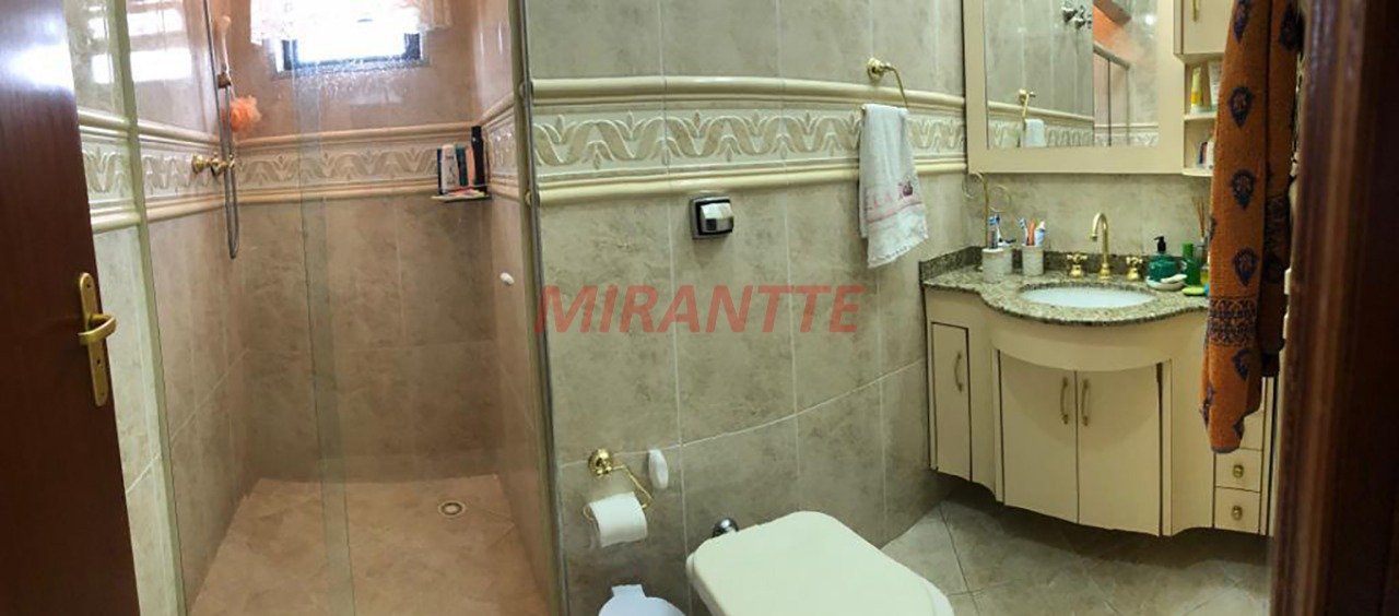 Sobrado de 270m² com 3 quartos em Jardim São José (Zona Norte)