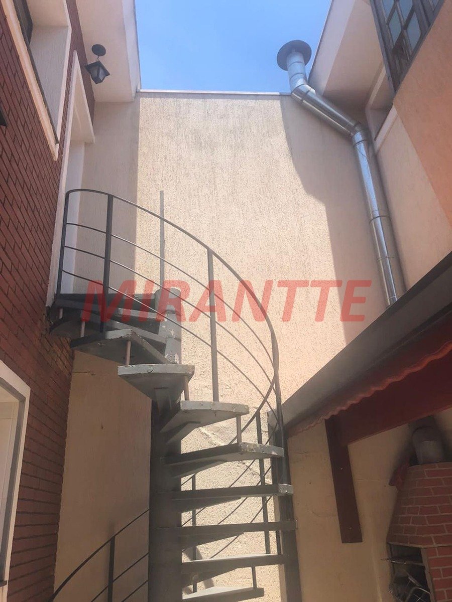 Sobrado de 270m² com 3 quartos em Jardim São José (Zona Norte)