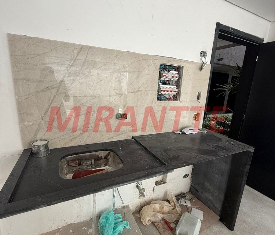 Apartamento de 95m² com 1 quartos em Água Fria