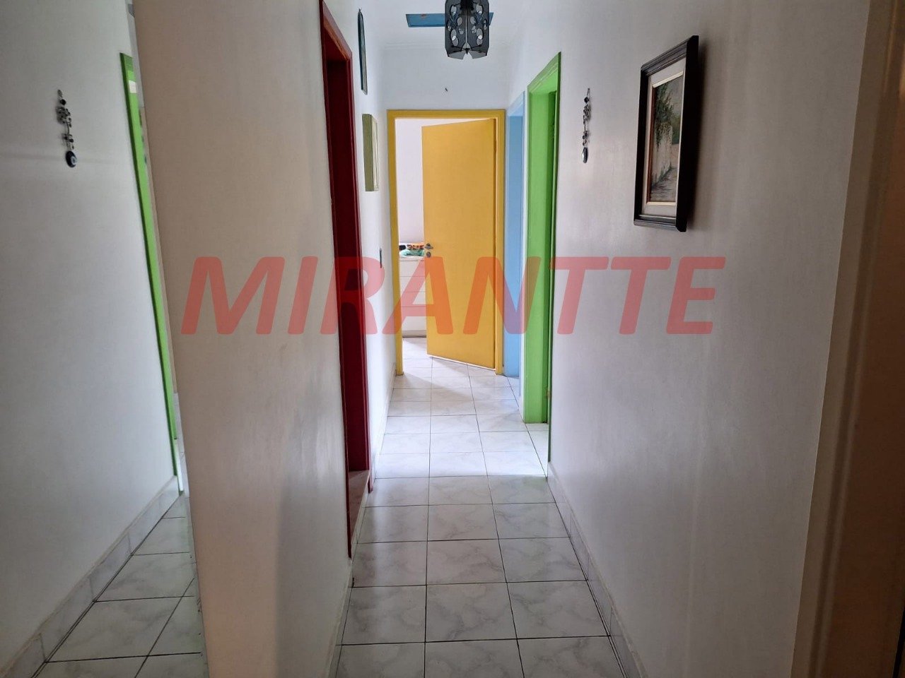 Casa terrea de 308m² com 4 quartos em Vila Nivi